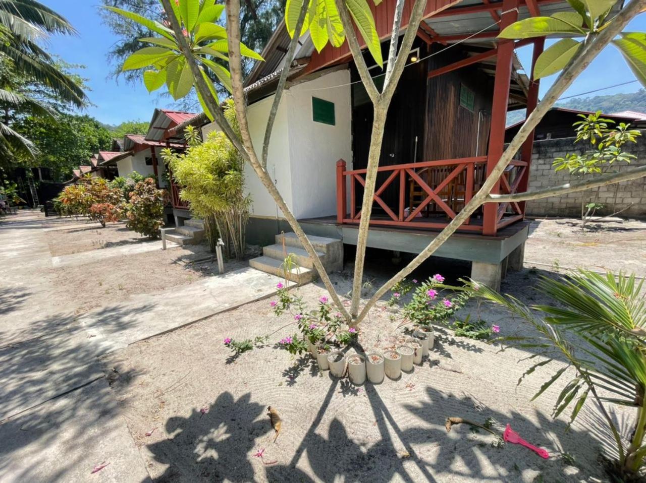 B'First Chalet Perhentian Island Kampung Kuala Besut Exterior foto